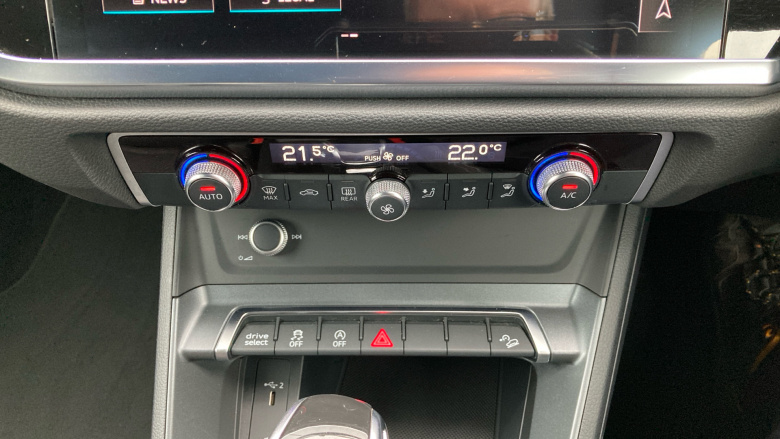 Audi Q3 35 TDI S Line 5dr S Tronic Diesel Estate